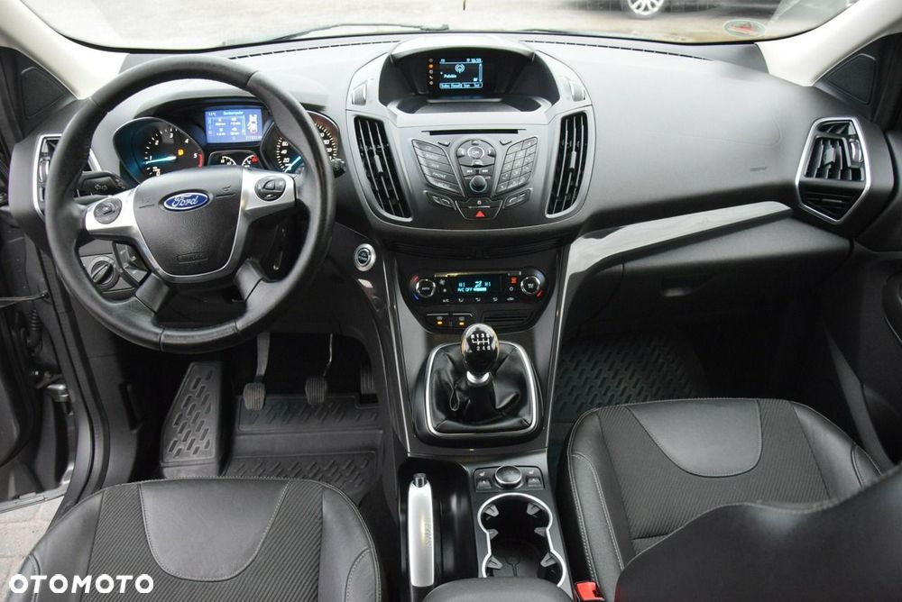 Ford Kuga 2.0 TDCi 4x4 Titanium - 25