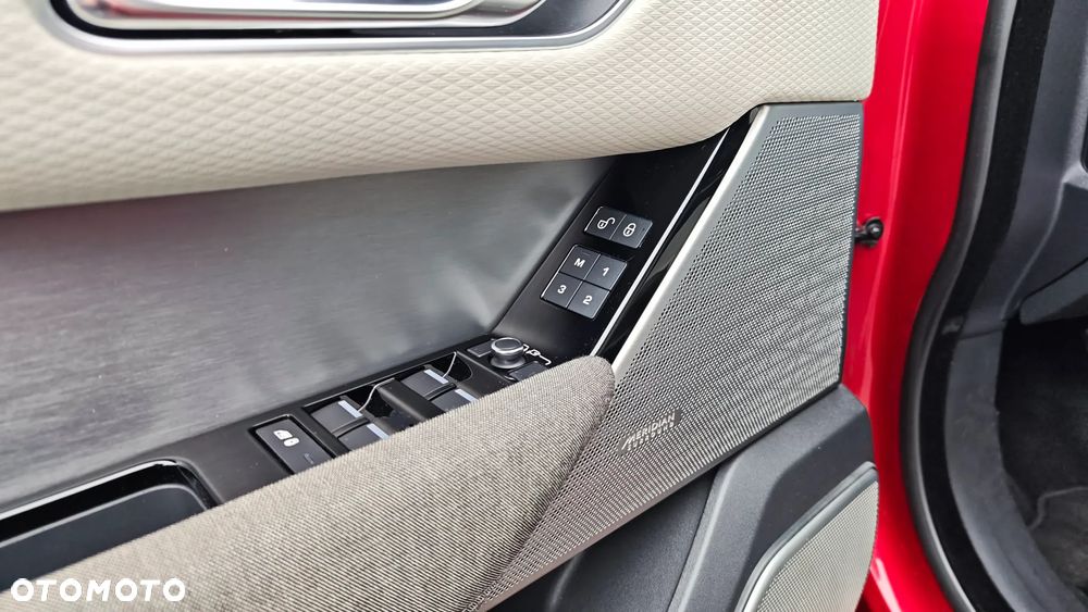 Land Rover Range Rover Velar 2.0 SD4 R-Dynamic HSE - 27