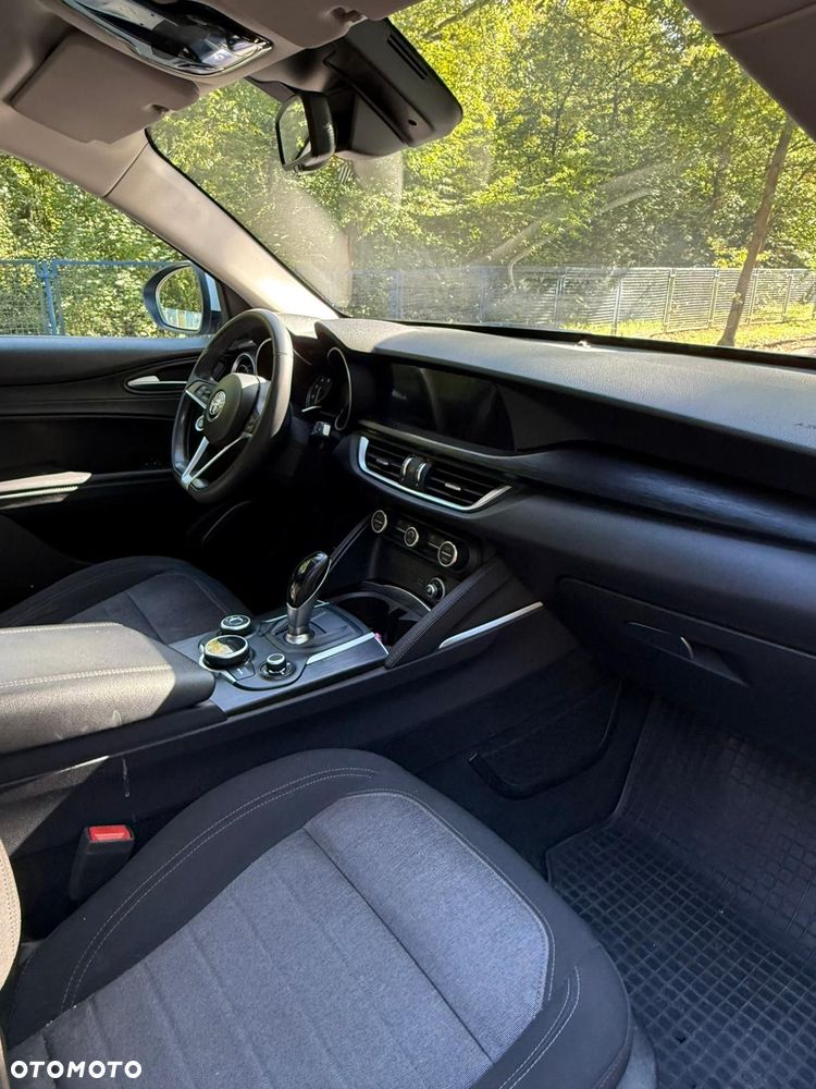 Alfa Romeo Stelvio 2.0 Turbo Sprint Q4 - 10