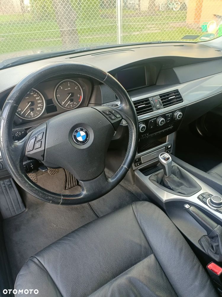 BMW Seria 5 520d - 17