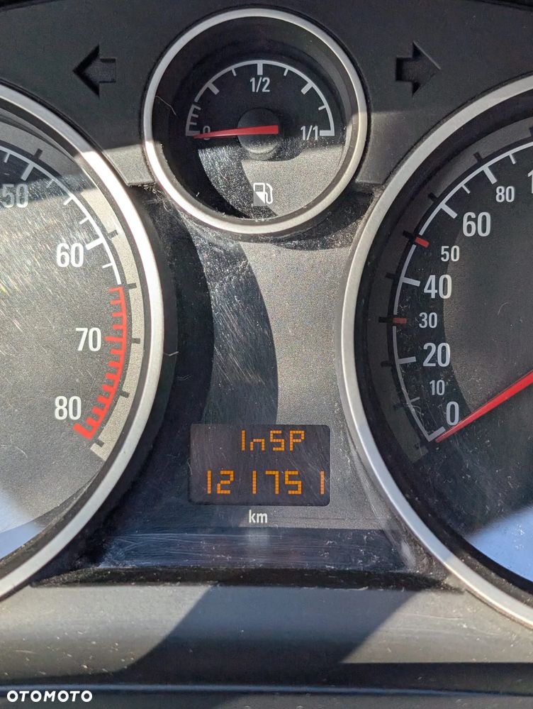 Opel Astra - 16