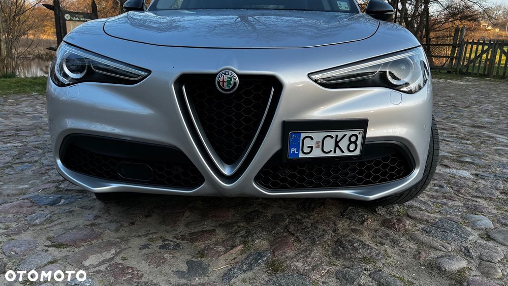 Alfa Romeo Stelvio - 23