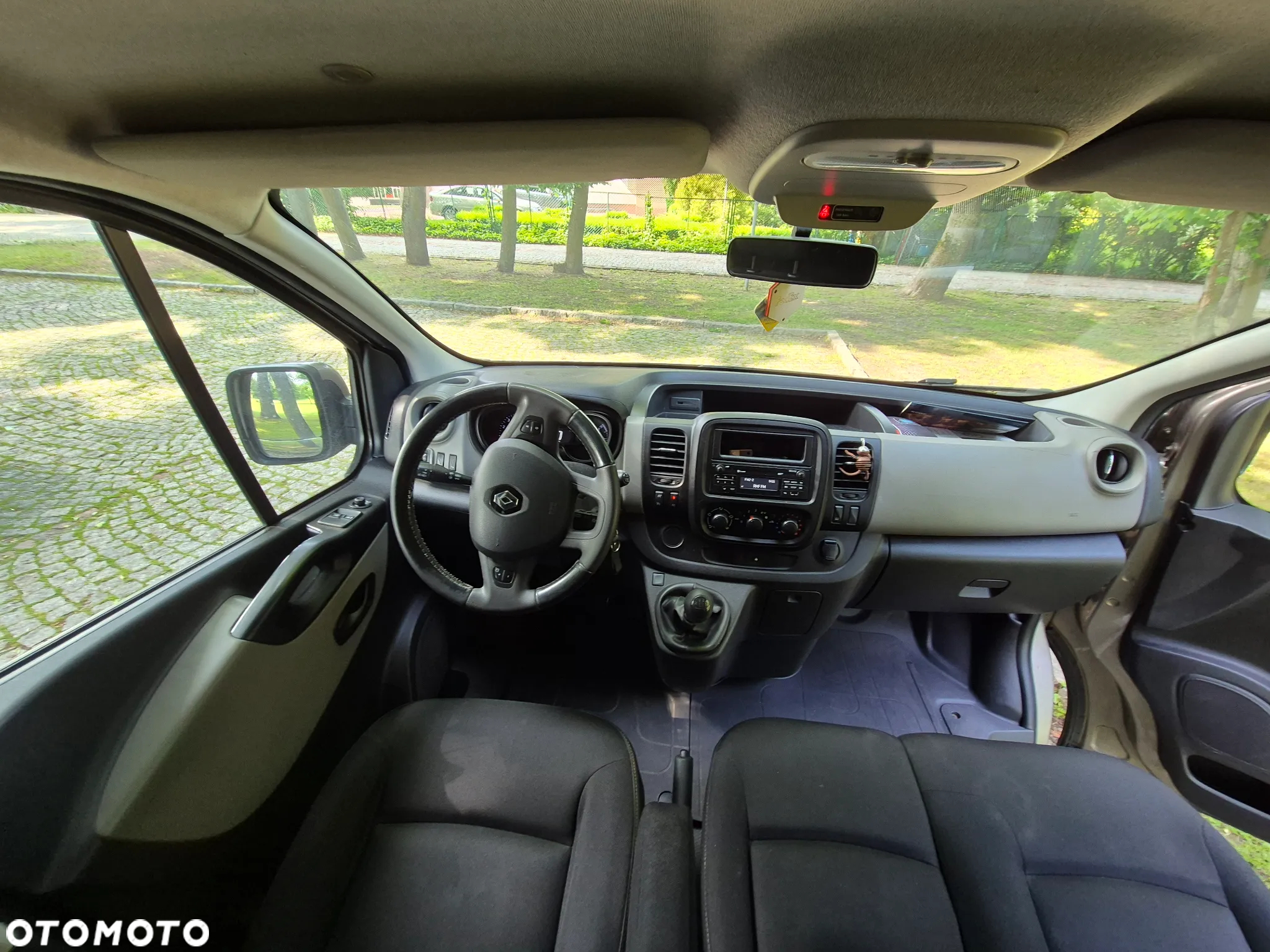 Renault Trafic - 10