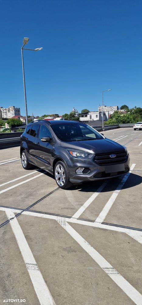 Ford Kuga 2.0 TDCi 4WD Powershift ST-Line - 2