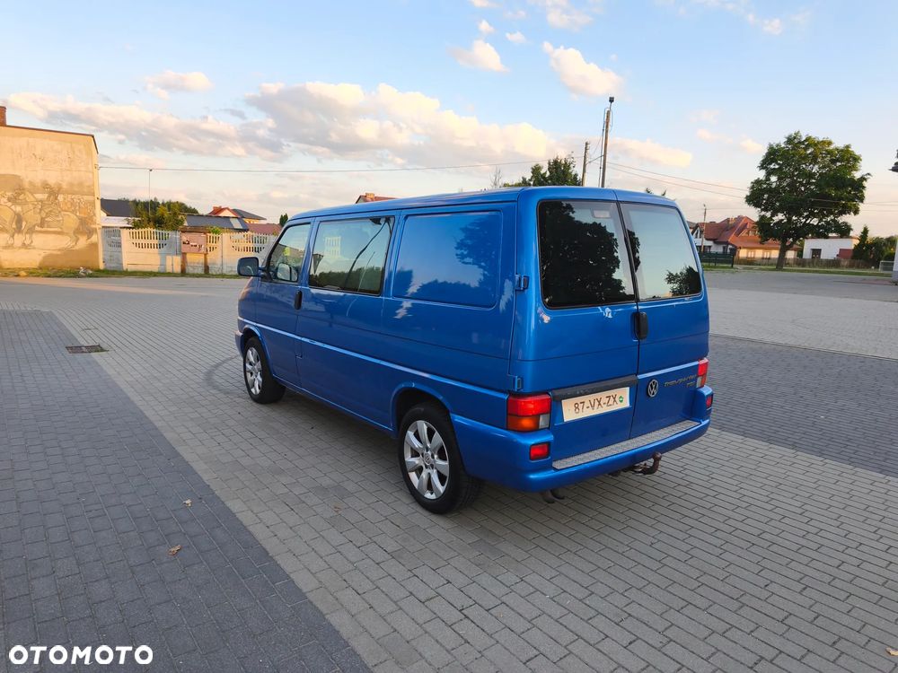Volkswagen Transporter - 4