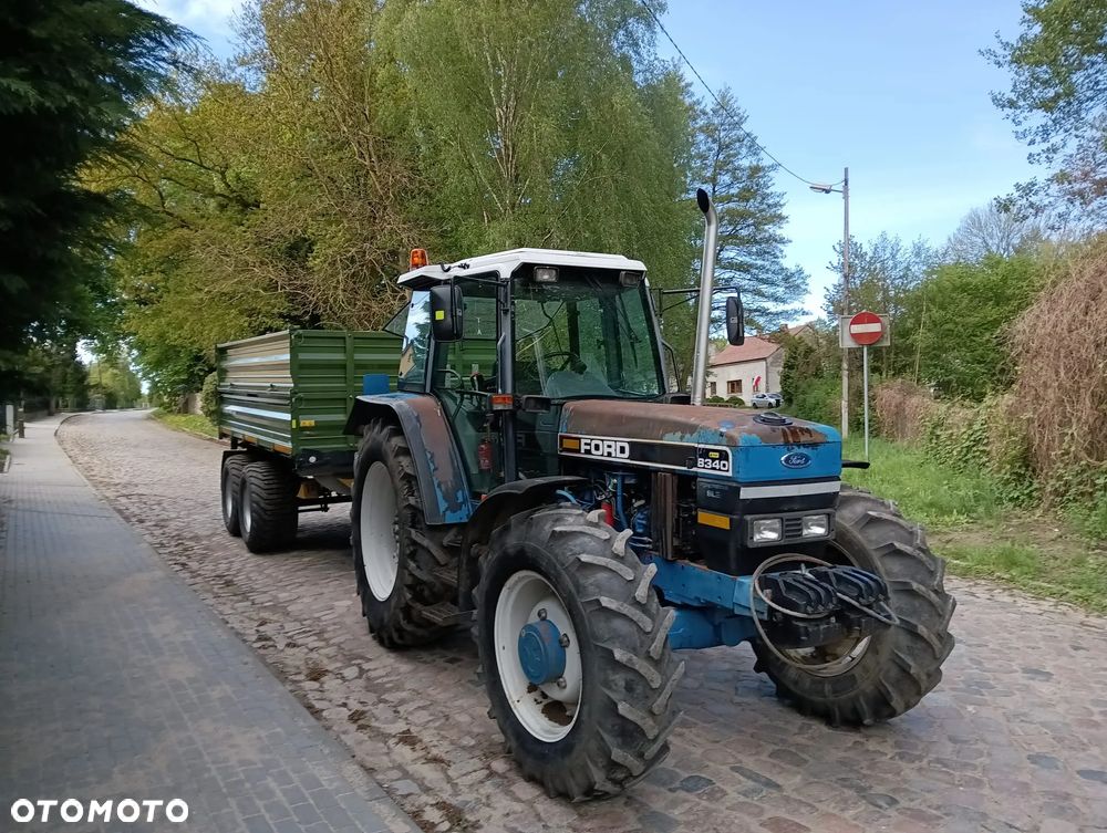 Ford 8340 - 2