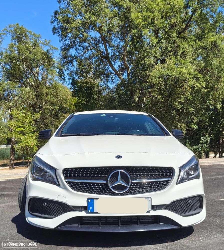 Mercedes-Benz CLA 200 d Shooting Brake AMG Line - 10