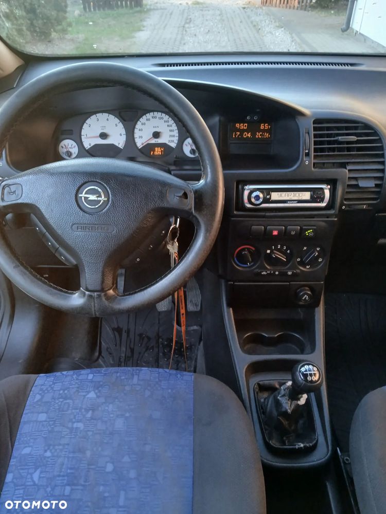 Opel Zafira 1.8 16V Elegance - 18
