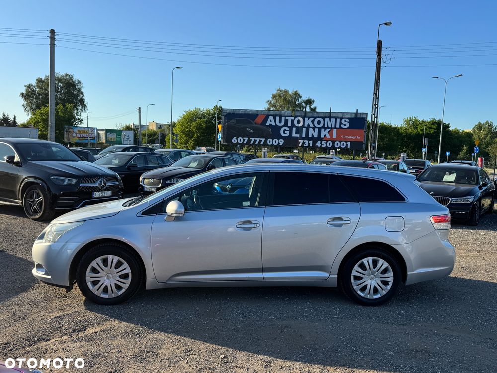 Toyota Avensis 1.8 Luna EU5 - 16