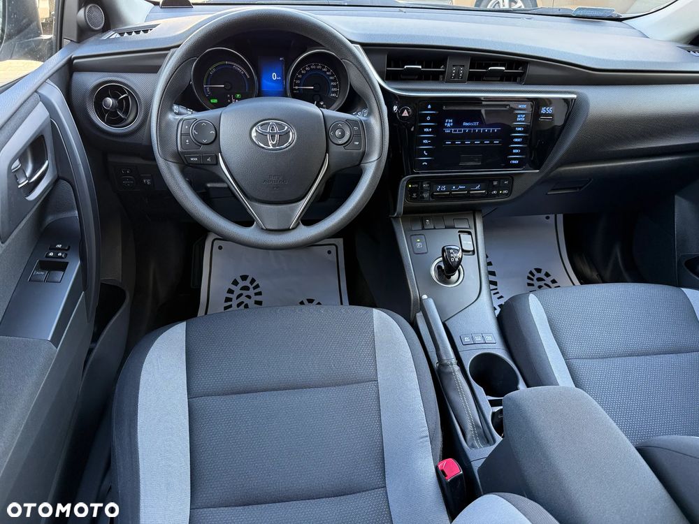 Toyota Auris - 4