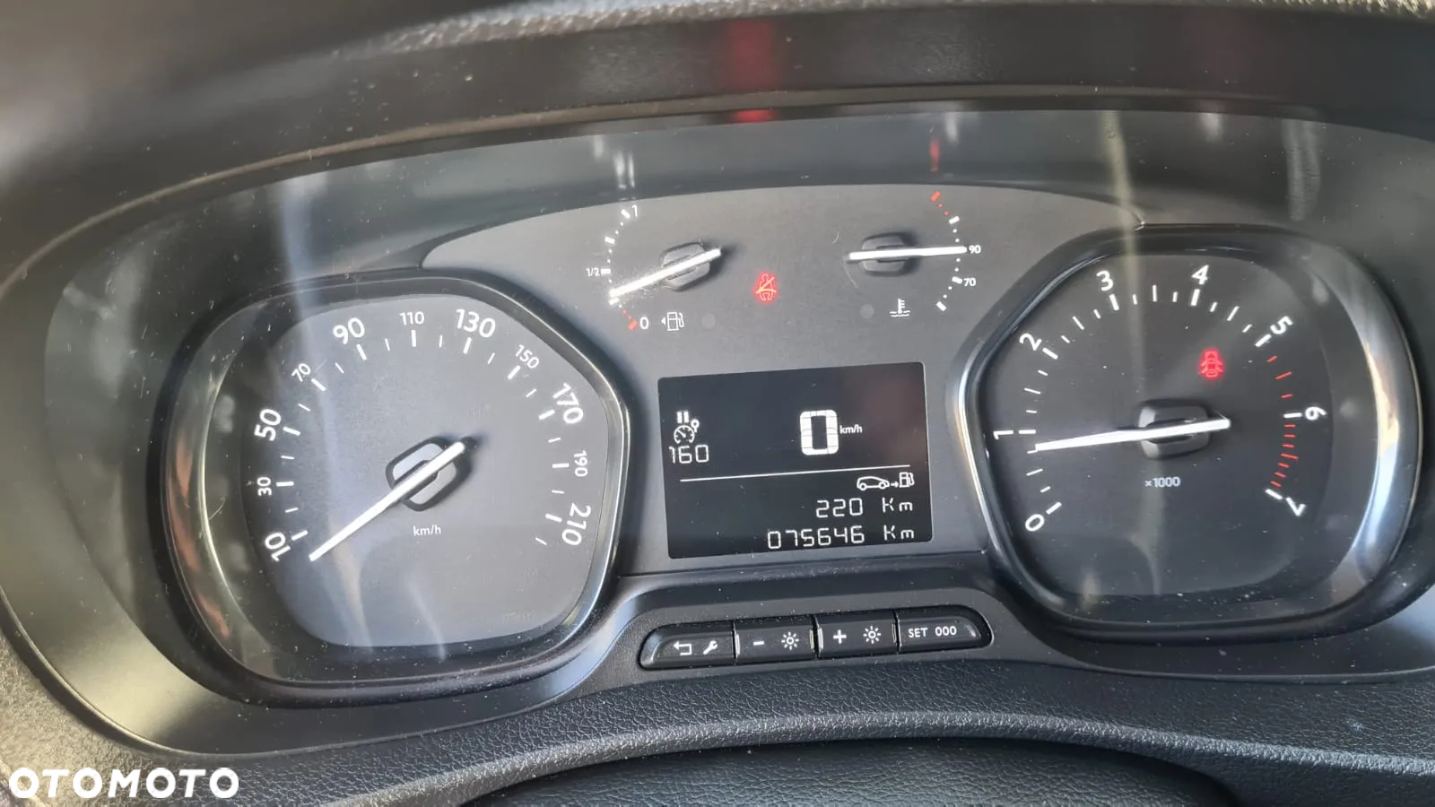 Opel Vivaro - 29