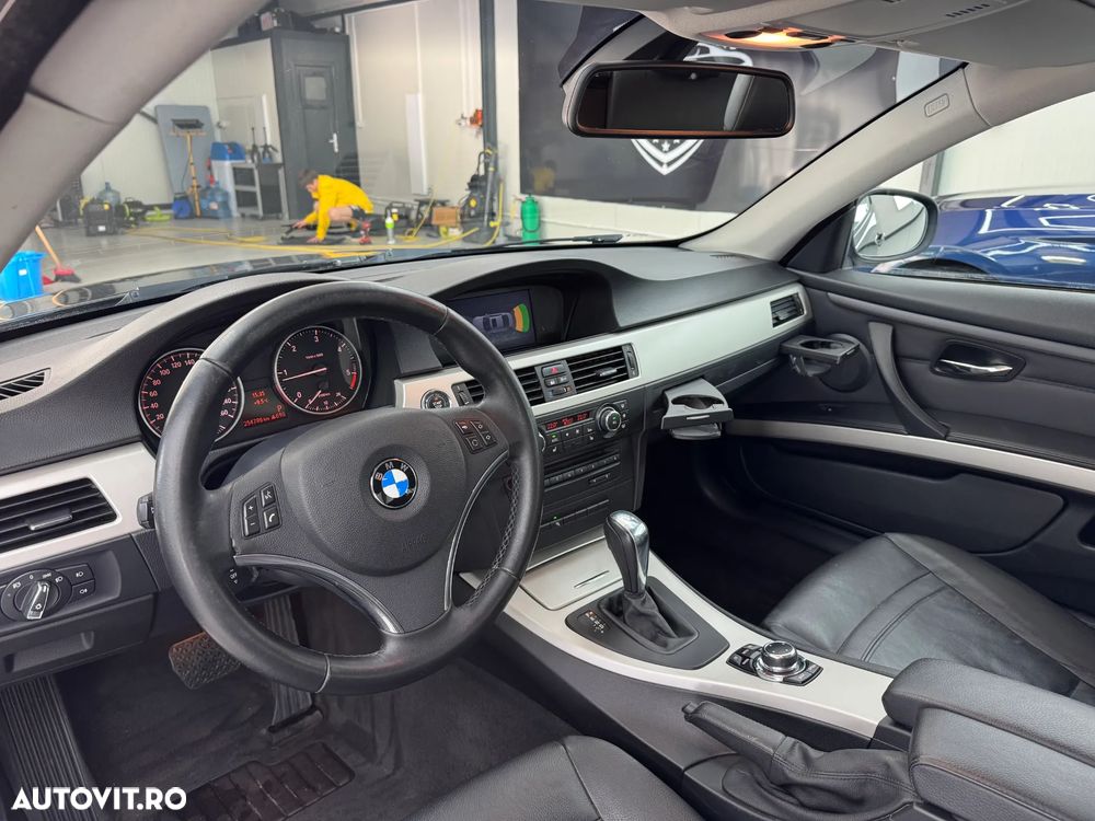 BMW Seria 3 320d Aut. Edition Exclusive - 4