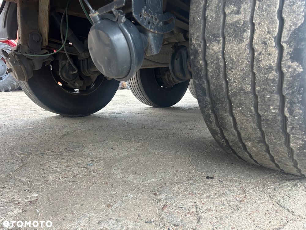 Schmitz Cargobull LAMBERET THERMO KING SL / GRUBA ŚCIANA 7 CM / OŚ PODNOSZONA / SPRAWNA CHŁODZI i GRZEJE BEZ PROBLEMU / HAMULCE TARCZOWE / 2007 ROK !! - 16