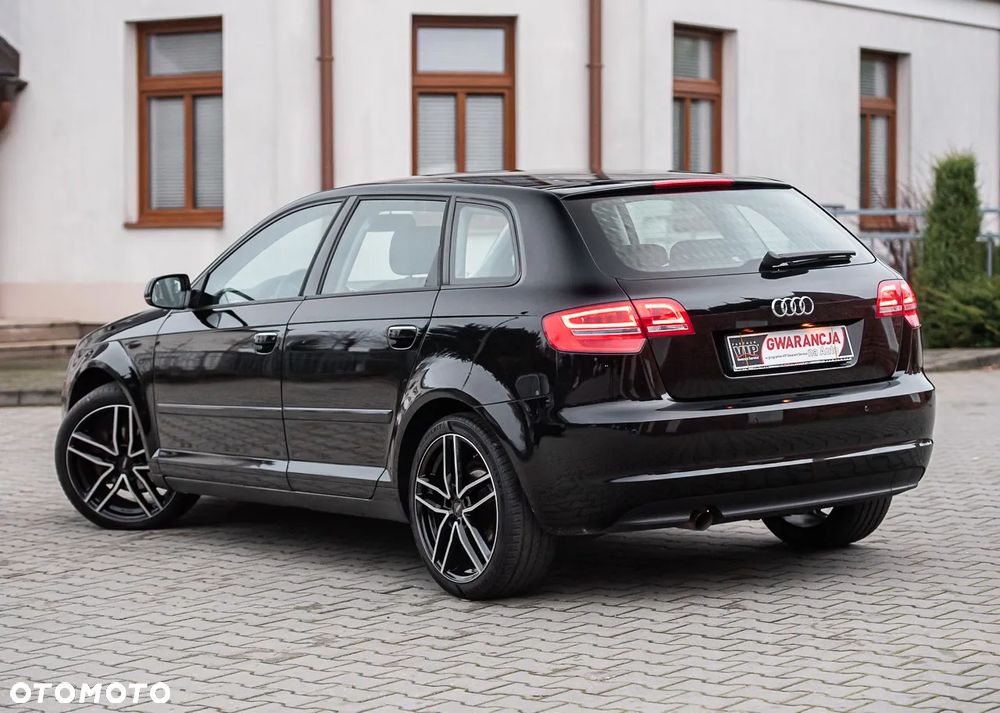 Audi A3 Sportback - 8