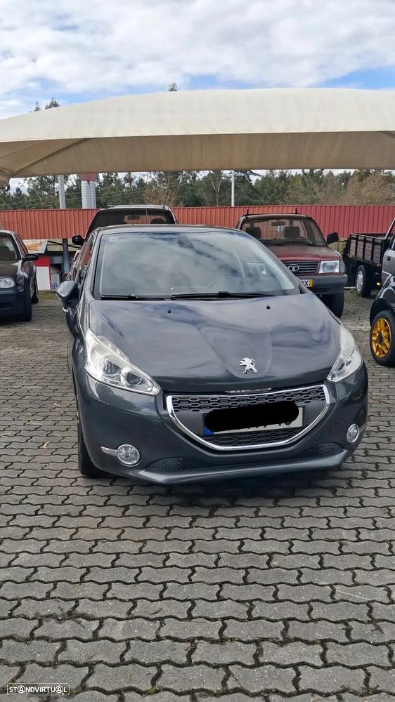 Peugeot 208 1.2 VTi Allure - 2