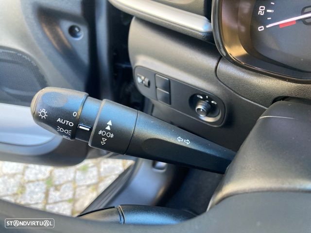 Citroën C3 1.2 PureTech C-Series - 18