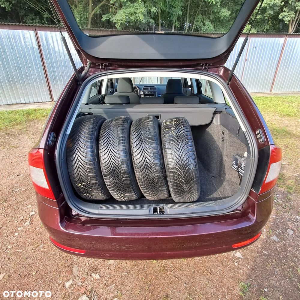 Skoda Octavia 1.6 Combi - 35