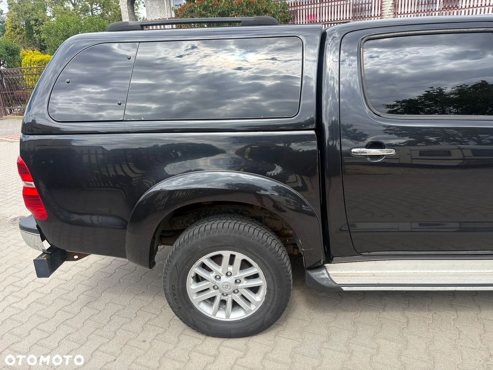 Toyota Hilux 3.0 D-4D Invincible - 6