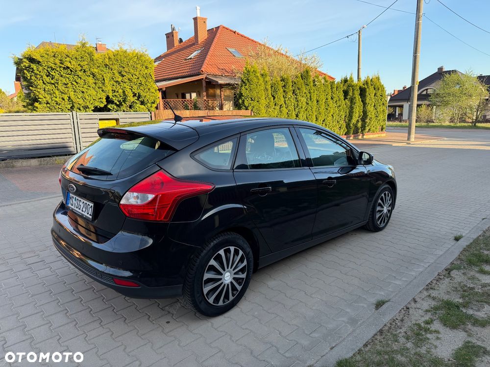 Ford Focus 1.6 TDCi DPF Champions Edition - 3
