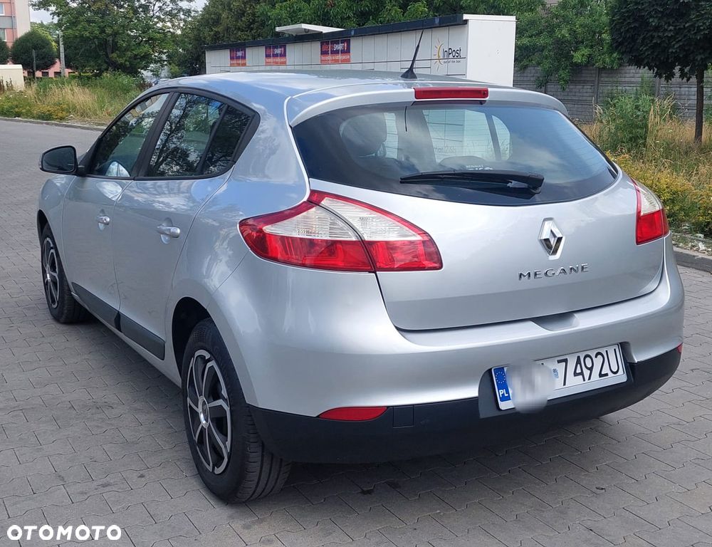 Renault Megane 1.6 16V 110 Dynamique - 11