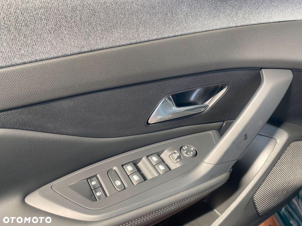 Peugeot 308 - 10