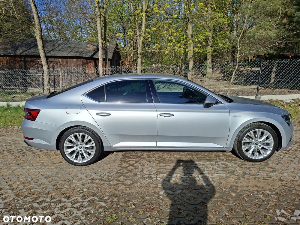 Skoda Superb 2.0 TDI 4x4 L&K DSG - 1