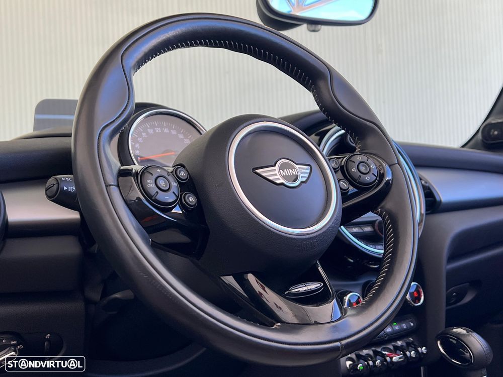 MINI Cabrio Cooper Auto. Yours - 21