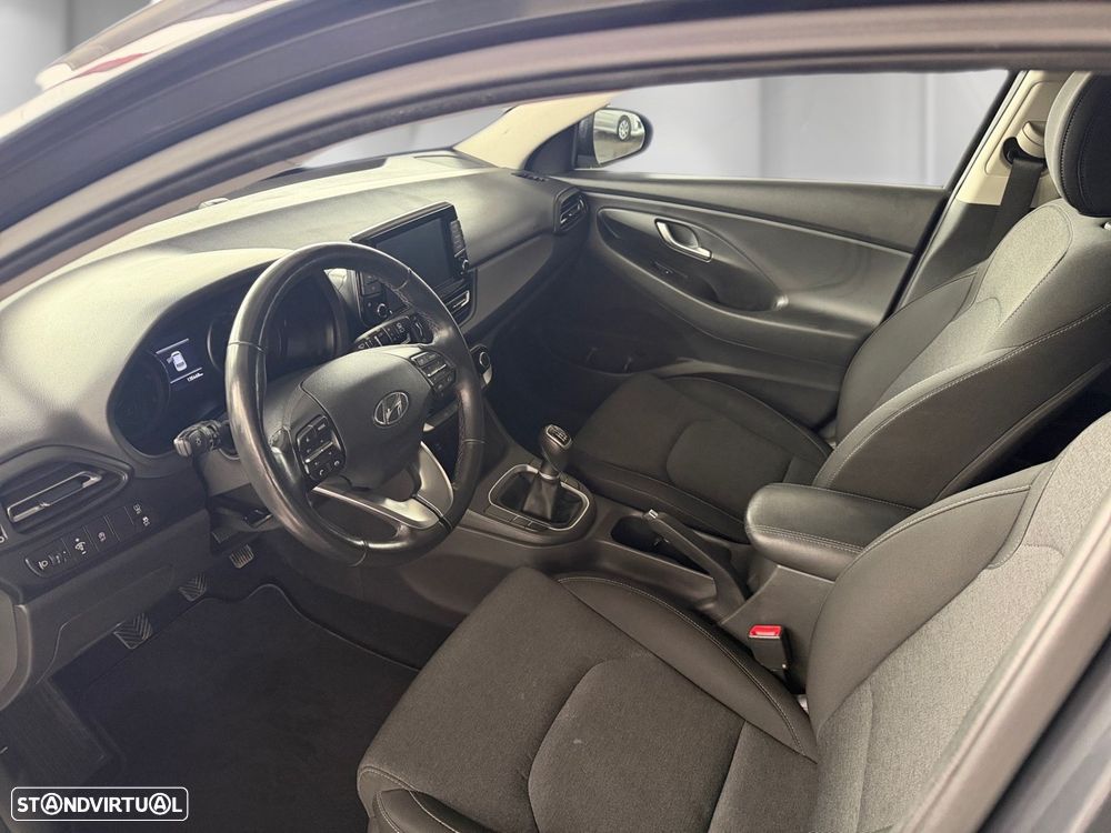 Hyundai i30 1.6 CRDI STyle Plus - 5