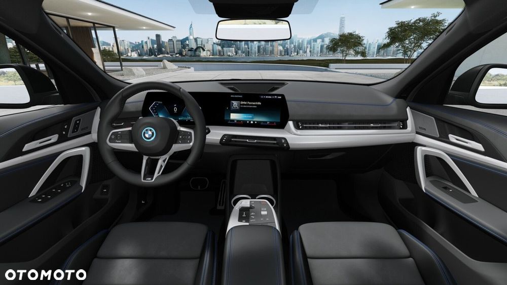 BMW iX2 eDrive20 66.5kWh M Sport - 12