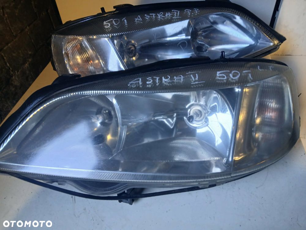Opel Astra II G Lampa przednia lewa, prawa - 1