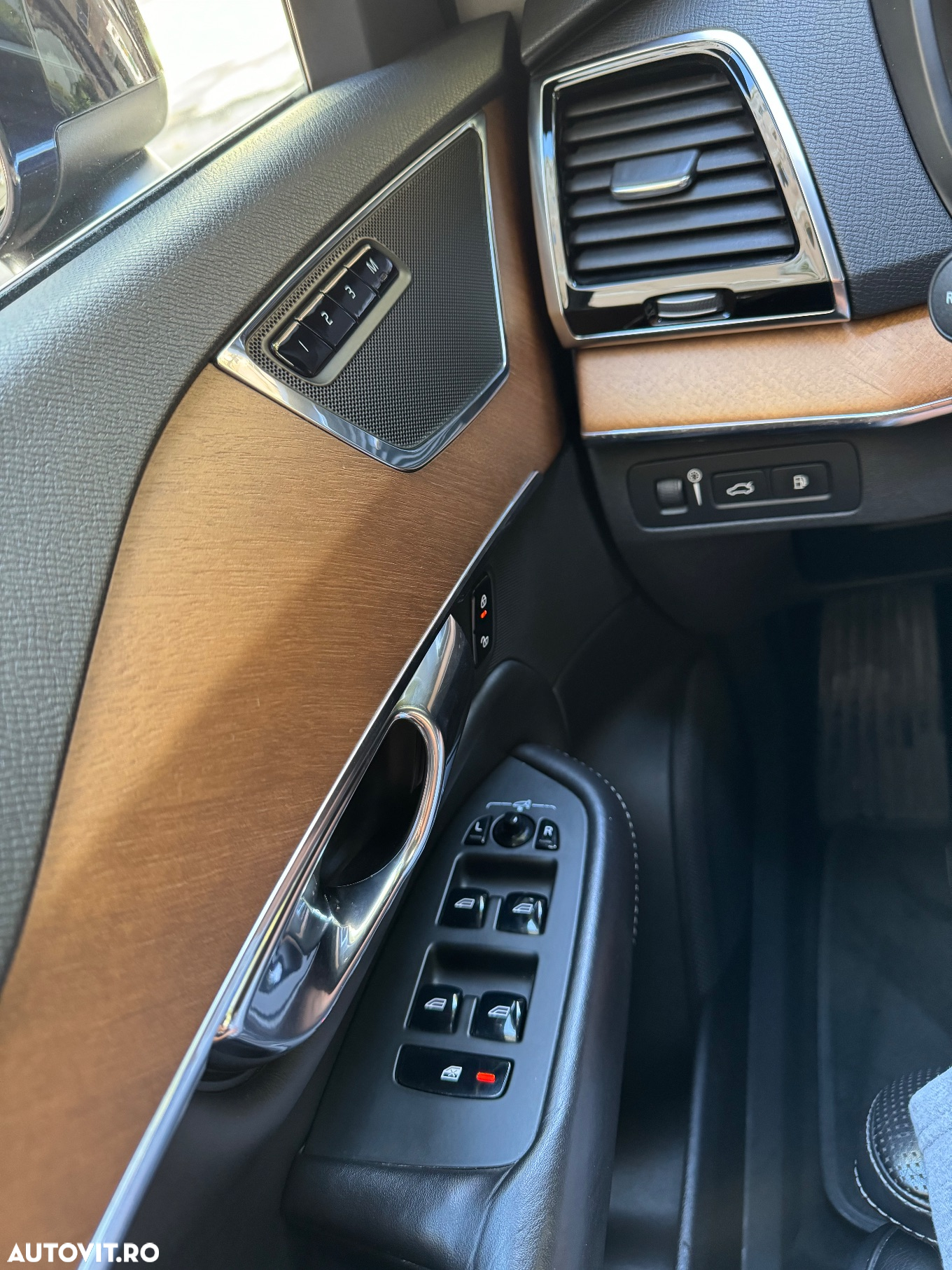 Volvo XC 90 T8 AWD Twin Engine Geartronic Inscription - 20