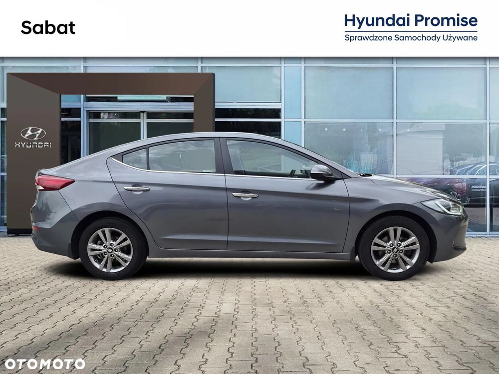 Hyundai Elantra 1.6 Comfort - 8