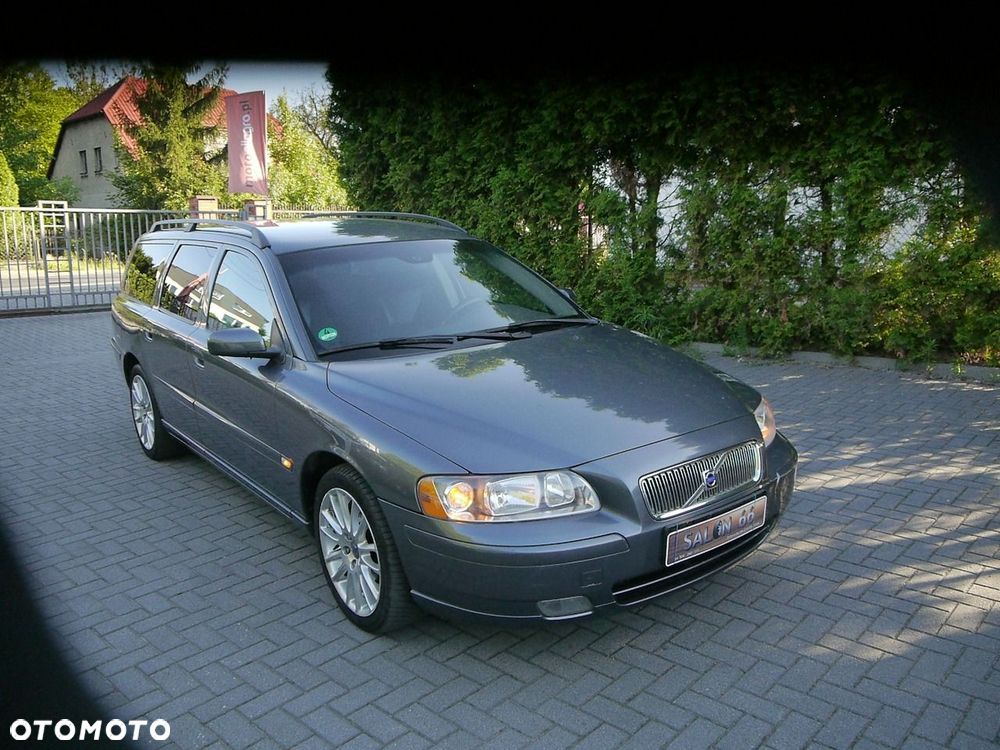Volvo V70 2.5T AWD Momentum - 3