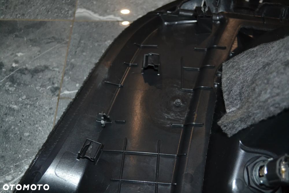 AUDI A6 C7 KOMBI TAPICERKA BOCZEK BAGAŻNIKA PRAWY 4G9863880 - 5
