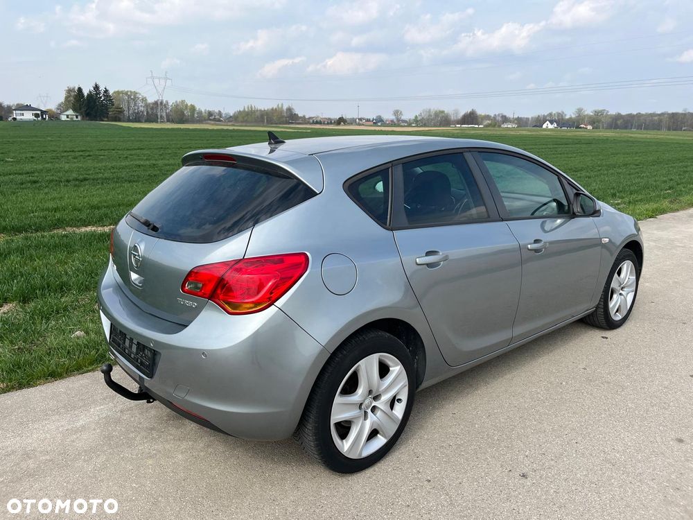 Opel Astra 1.4 T Cosmo - 10