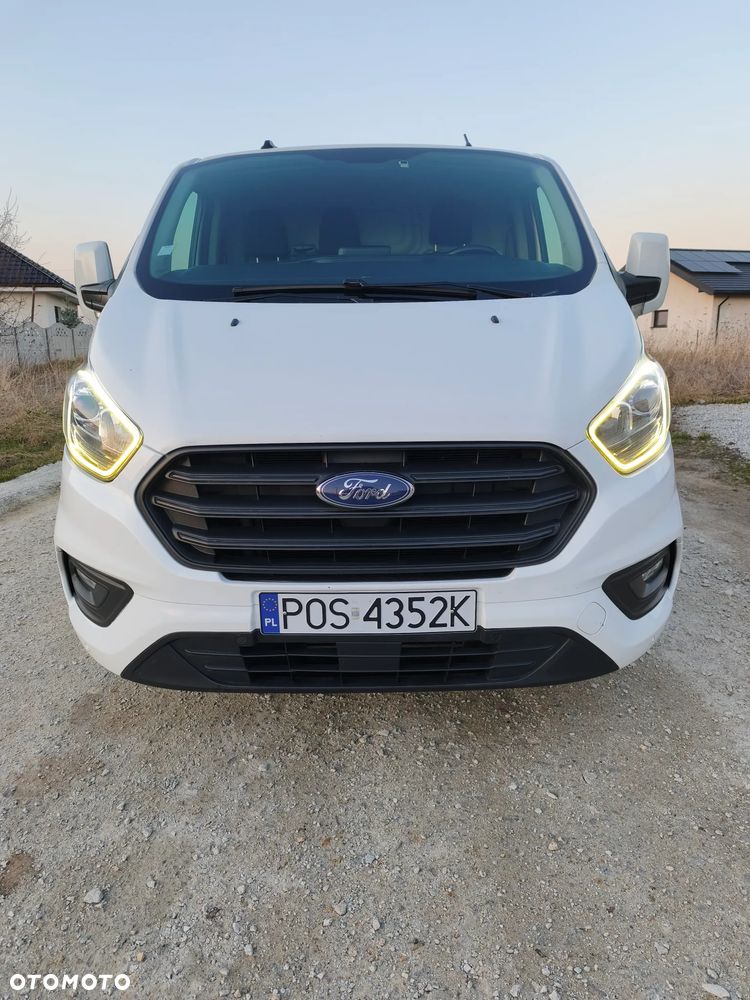 Ford Custom - 1