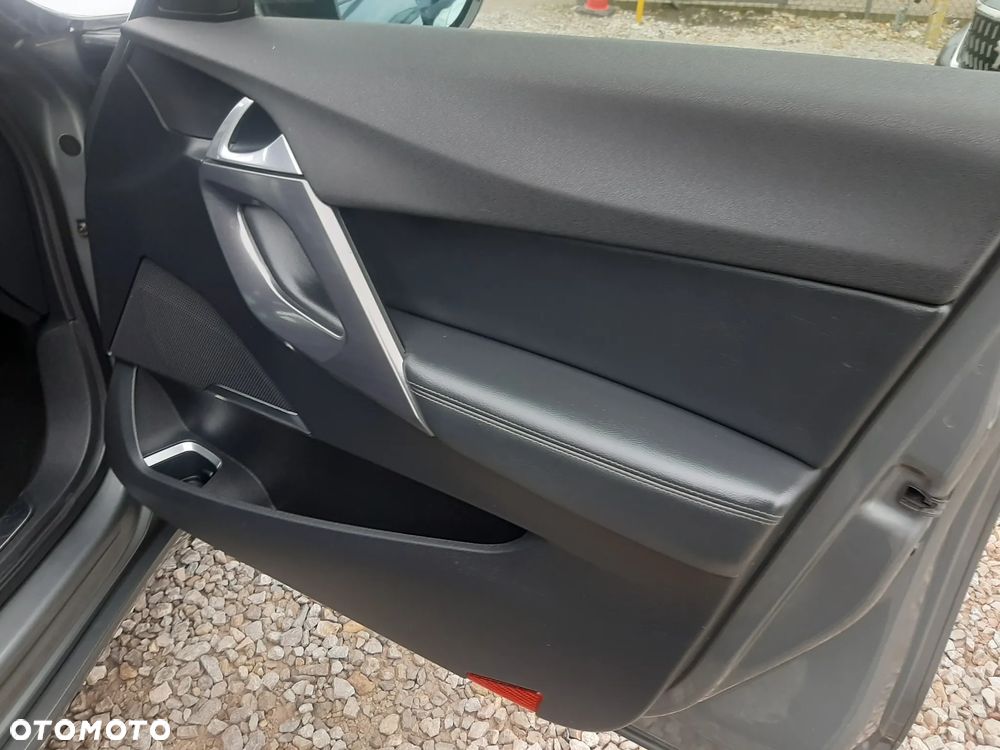 Citroën DS5 HDi 165 Business - 26