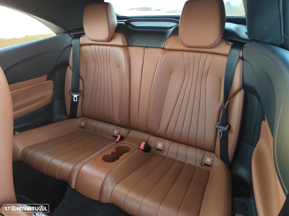 Mercedes-Benz E 220 d Cabrio 9G-Tronic AMG Line - 39