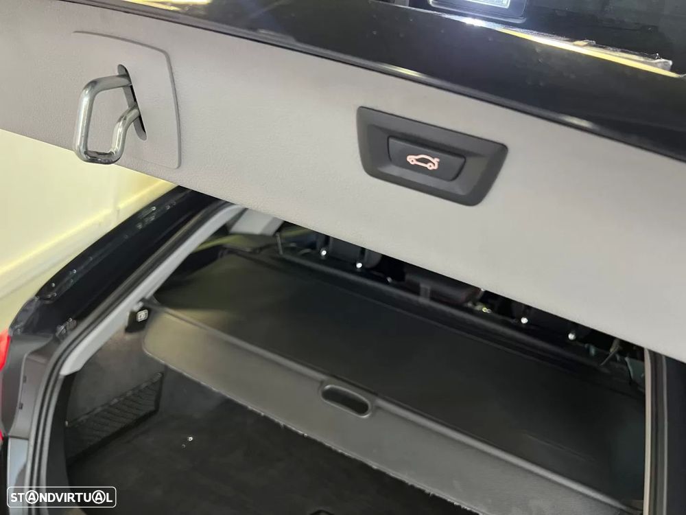 BMW 320 d Touring Aut. Sport Line - 31