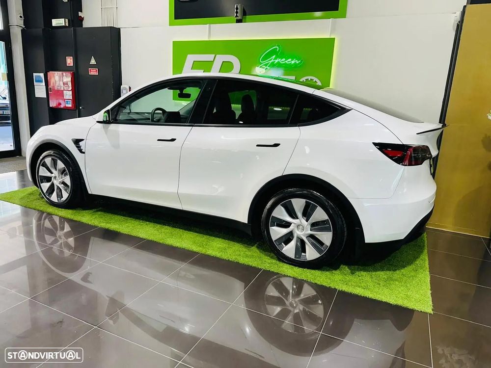 Tesla Model Y Standard - 14
