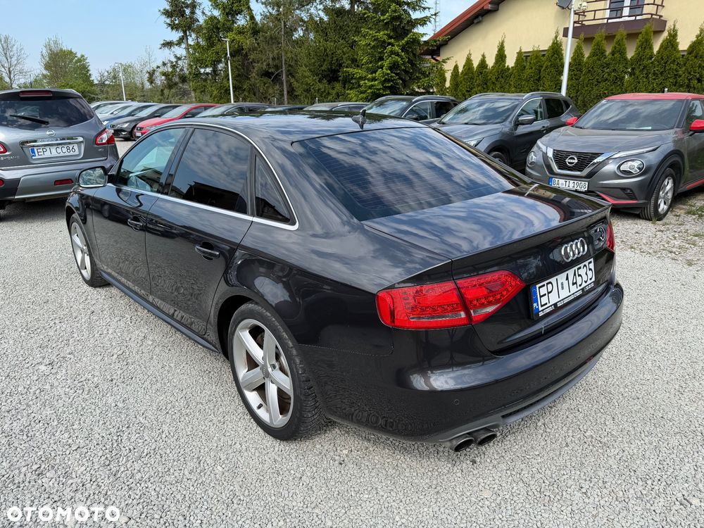 Audi A4 Limousine - 15