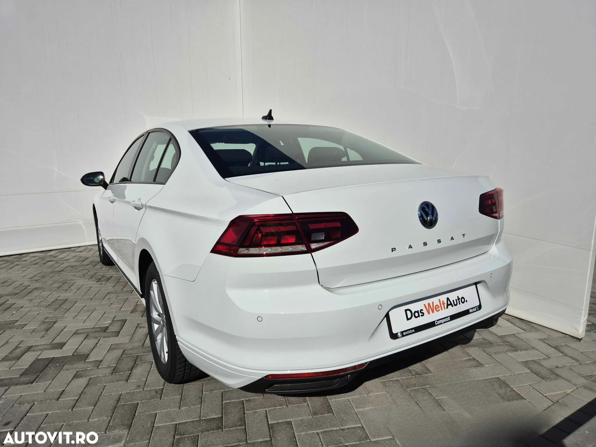 Volkswagen Passat - 3