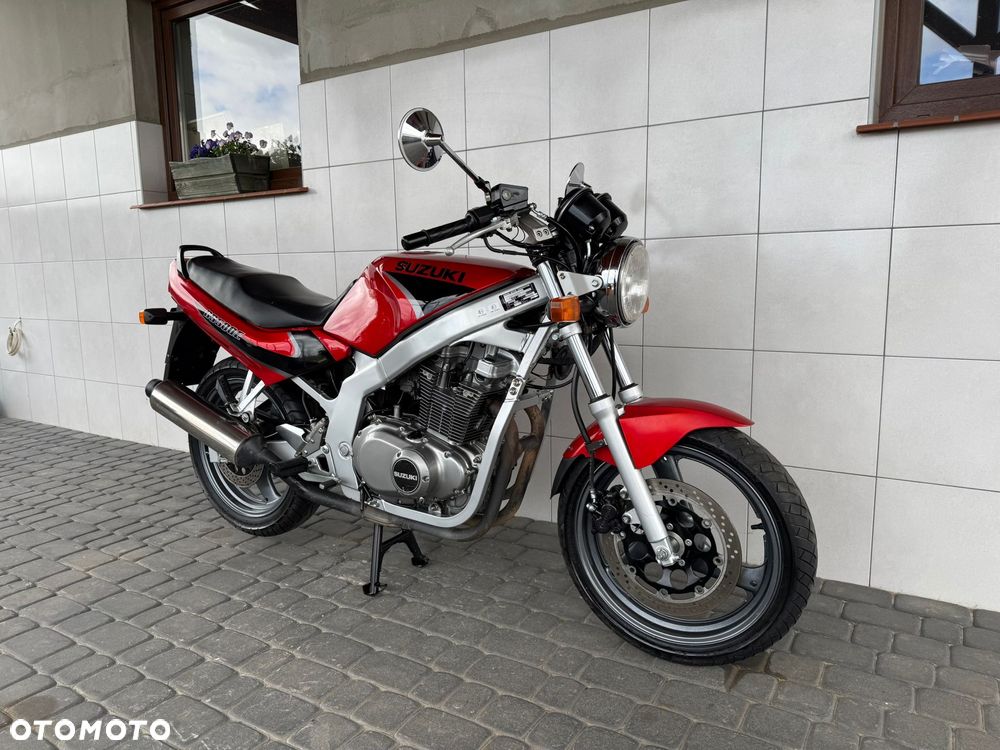 Suzuki GS - 3