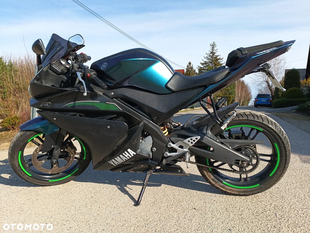 Yamaha YZF - 1