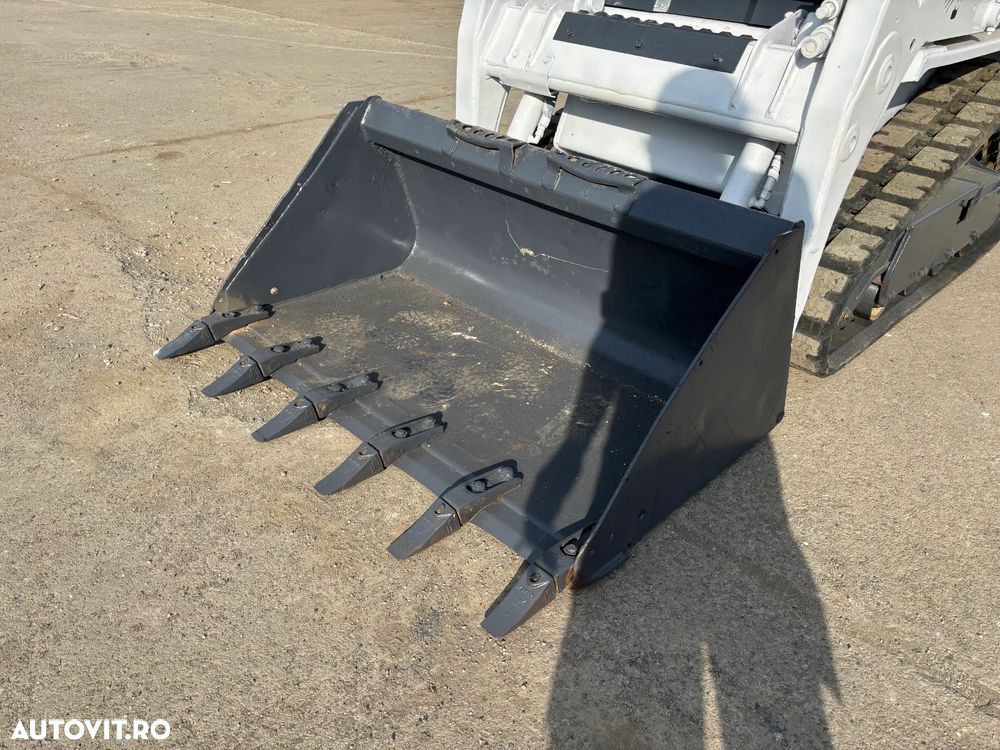Bobcat T110 - 11