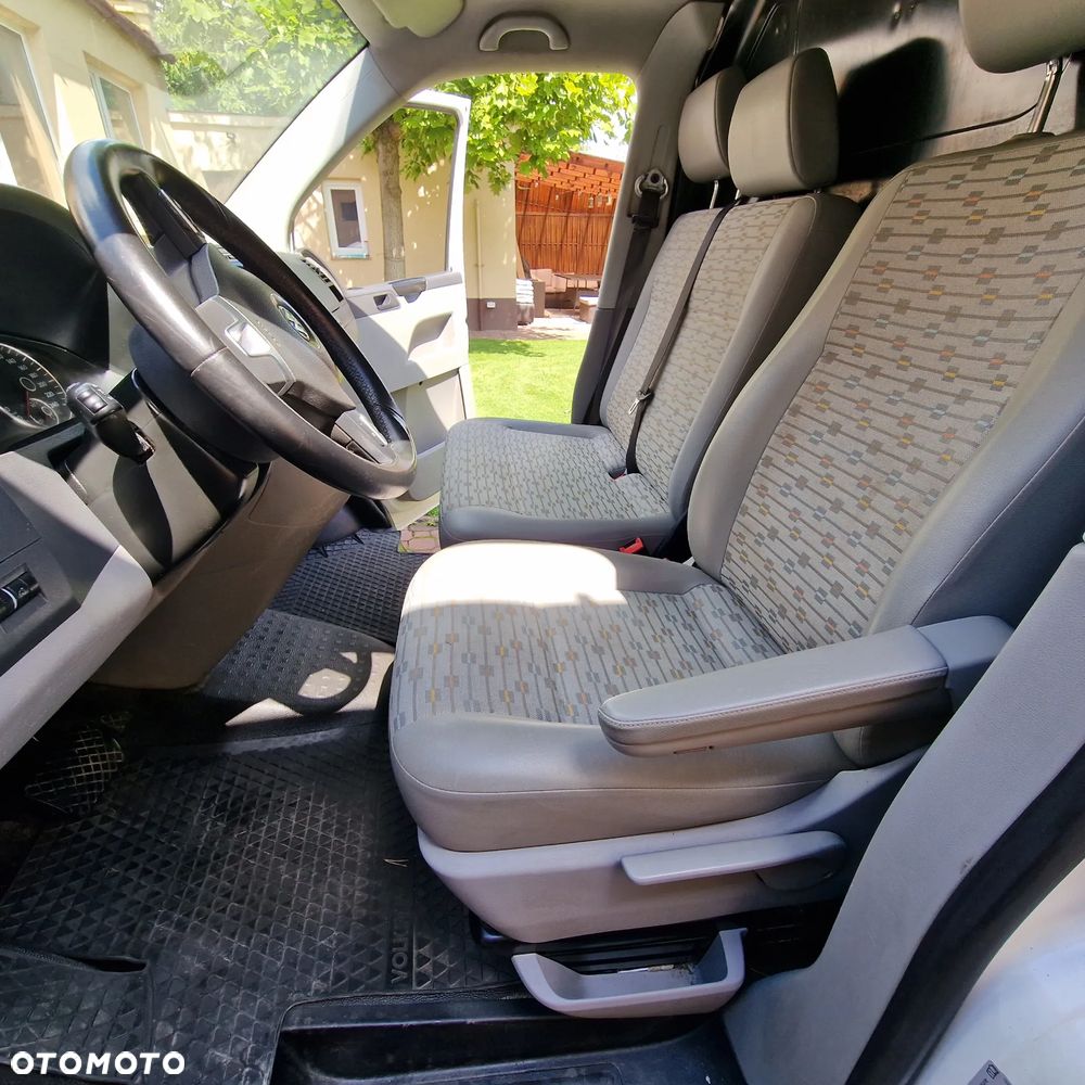 Volkswagen T5 - 14