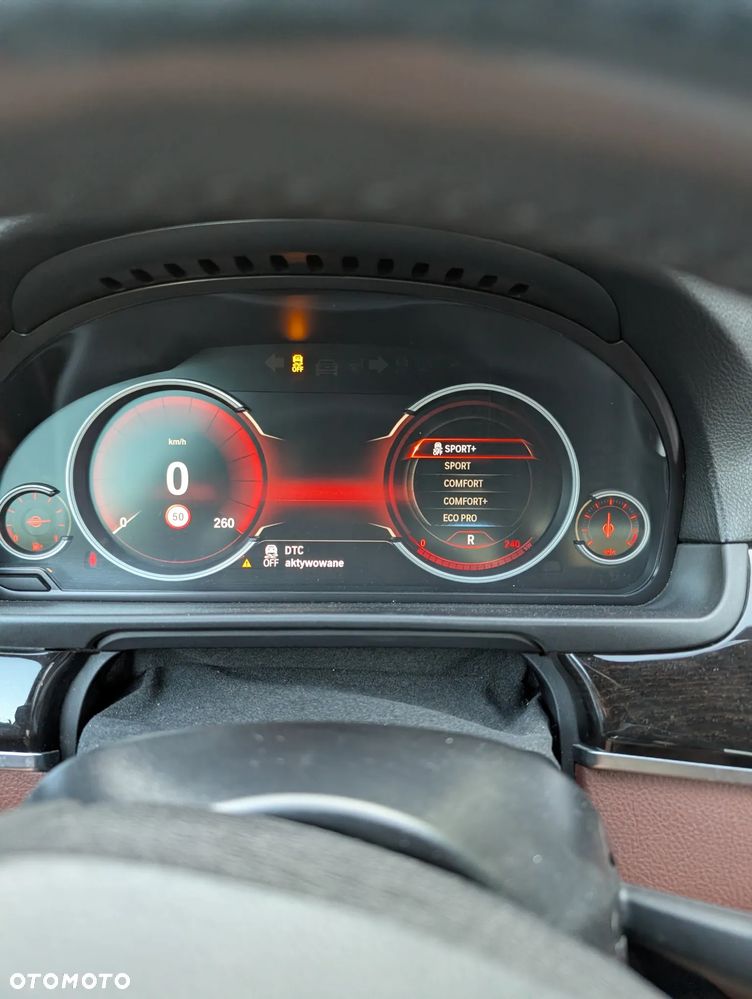 BMW Seria 5 535d xDrive - 39