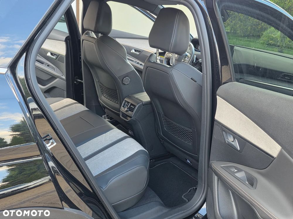 Peugeot 3008 1.6 PureTech HYbrid GT S&S EAT8 - 36