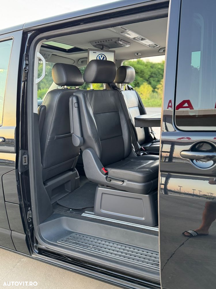 Volkswagen Multivan - 12