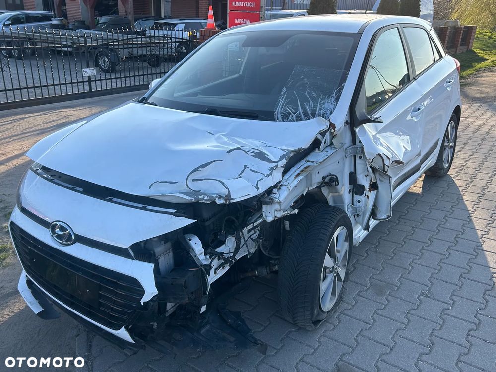 Hyundai i20 - 13